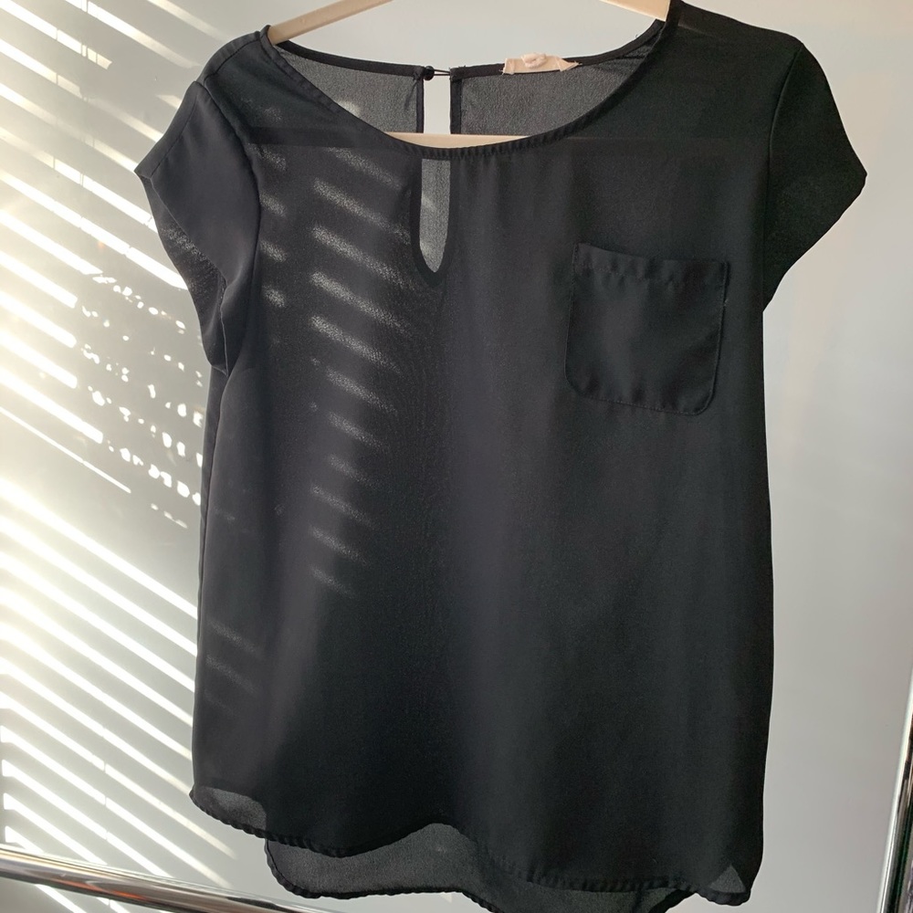 Black shear tunic.